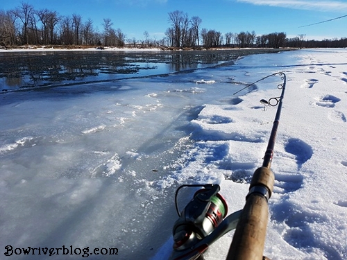 winter-fishing-the-bow-river-Calgary
